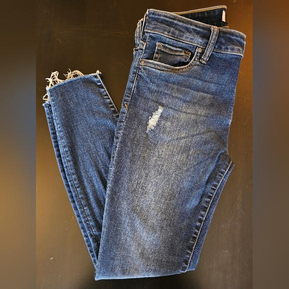 Kut from the Kloth Denim - Kut from the Kloth "Donna" Ankle Skinny women's jeans. Size 6